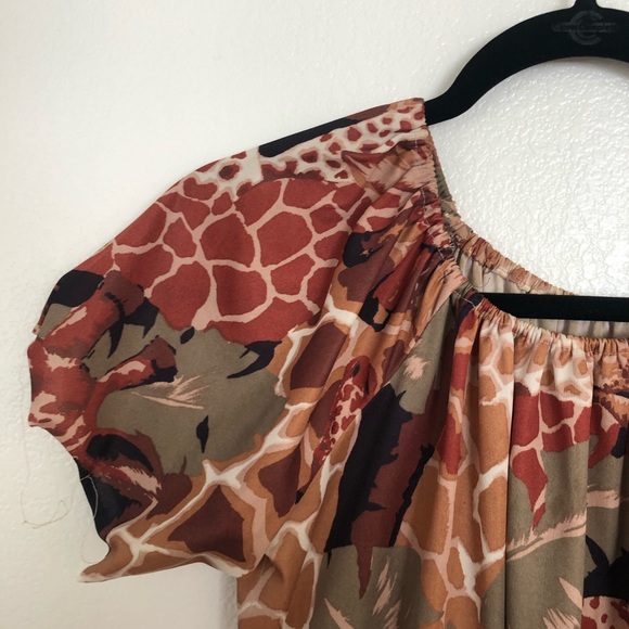 Vintage hand sewn safari pattern dress - Picture 2 of 5